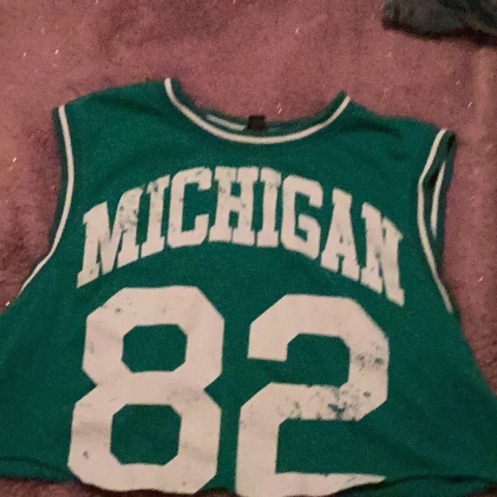 Cropped 82 Michigan Jersey